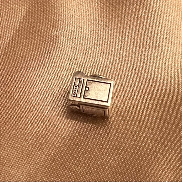 Pandora Sentimental Snap Shots Charm - Picture 5 of 7